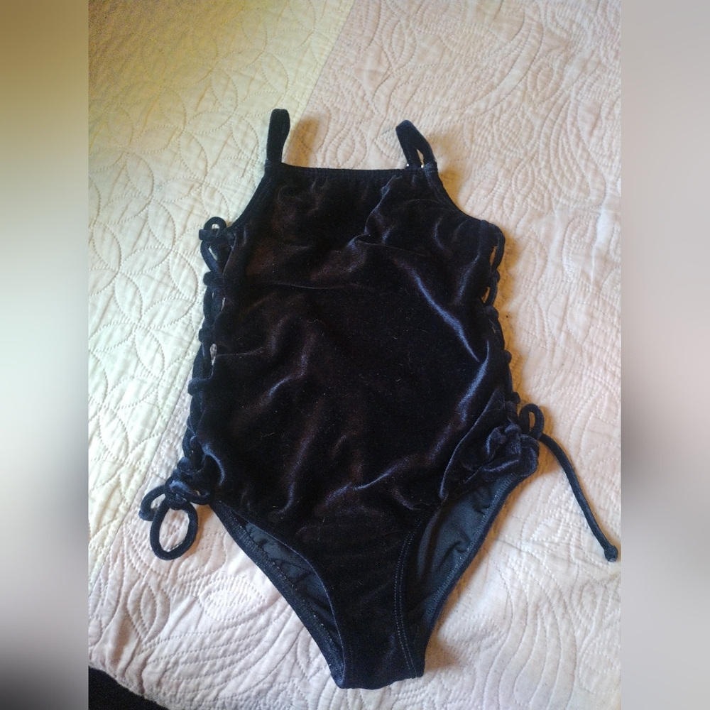 Submarine one piece Suit Girls size 10